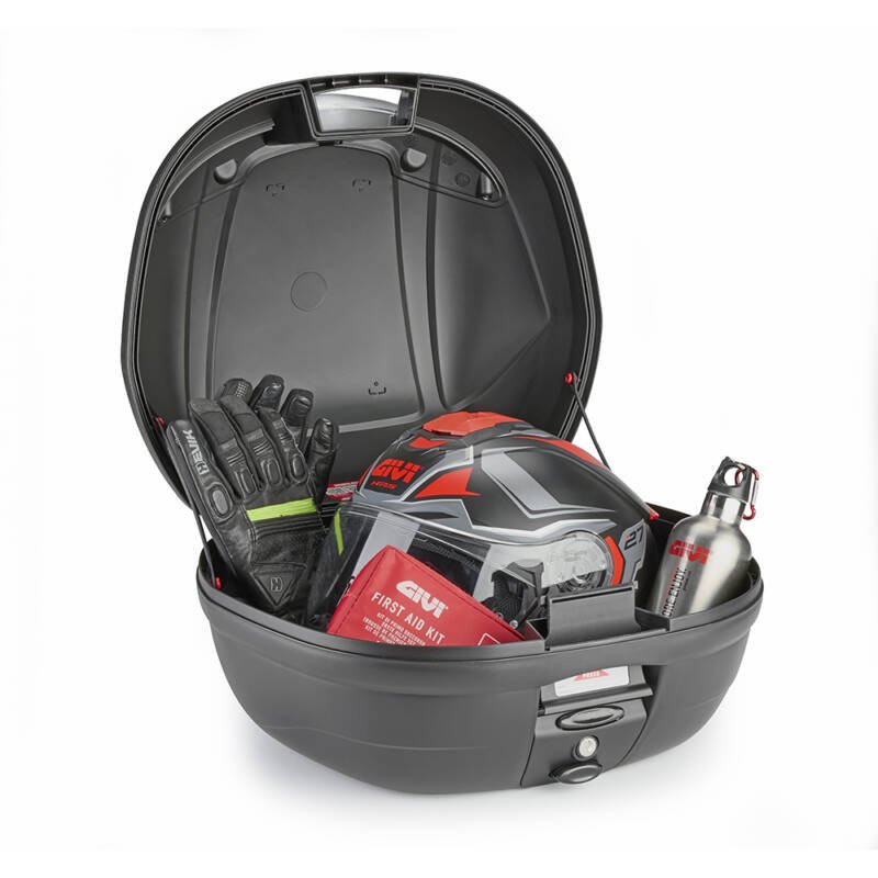 Top case GIVI E340 de 34 litros aberto, com exemplo de arrumação no interior